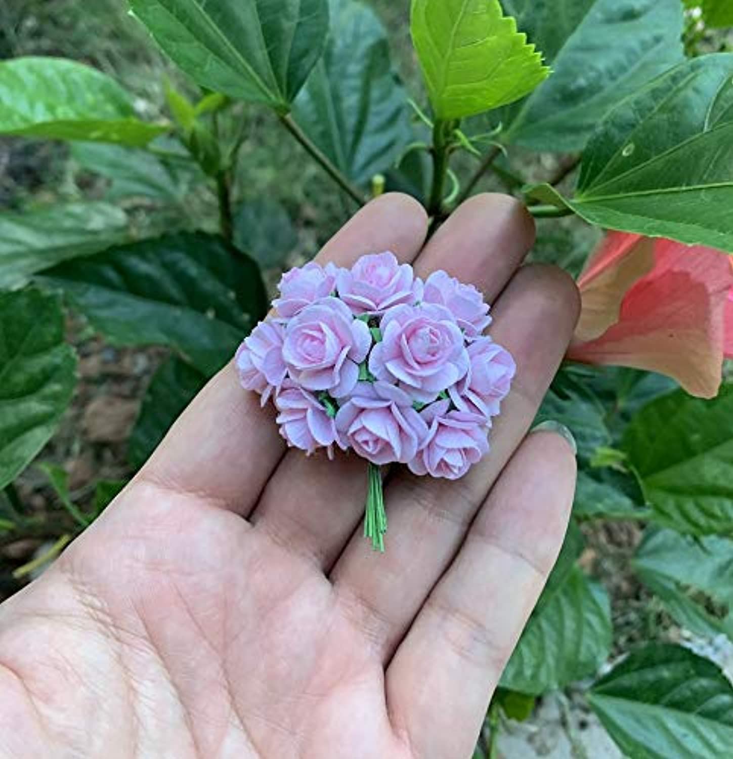  Thai Decorated 100 mini flores de papel de morera mixtas de  rosas, 0.591 in, mini flores de papel para manualidades, álbumes de  recortes, suministros de tarjetas de boda, rosas pequeñas 