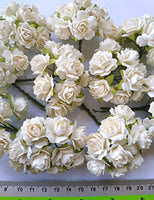 NATTHAFLOWER - 100 rosas artificiales blancas de papel morera para manualidades, tamaño de 0.787 in, decoración para álbumes de recortes - Arteztik
