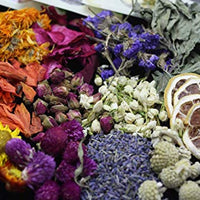 Oameusa Flores secas, kit de flores secas, fabricación de velas, fabricación de jabón, AAA rosa de grado alimenticio, flor de jazmín, lavanda, pétalo de rosa, lavanda, lirio, 9 bolsas - Arteztik