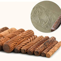 Lzttyee - Juego de 10 rodillos para modelado de arcilla con mango de madera, juego de herramientas de cerámica con varios patrones - Arteztik