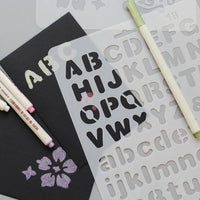 NABLUE - Juego de 8 plantillas de plástico con letras del alfabeto, para dibujar, dibujar, dibujar, dibujar, escala, para planificador de diarios, álbumes de recortes, proyectos de manualidades de pintura - Arteztik