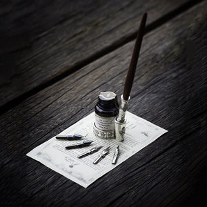 GC – Pluma de madera antigua de tallo hecho a mano de caligrafía Pen Set de pluma de inmersión pluma pluma pluma pluma escritura estuche con tinta negra titular cartuchos LL-18 - Arteztik